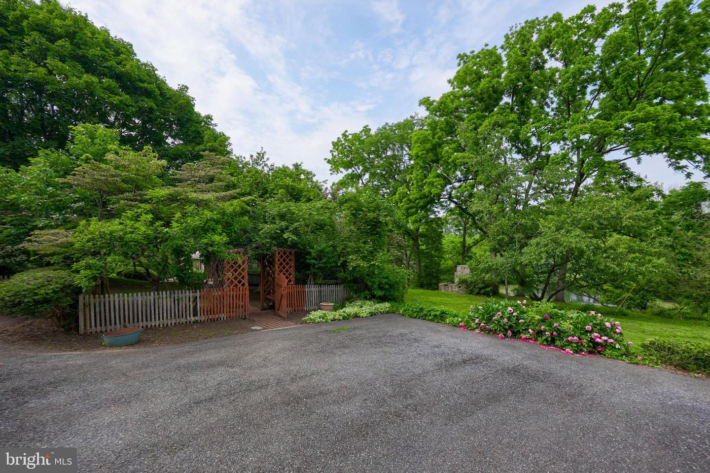 Reading, Pennsylvania, 19606, United States, 5 Bedrooms Bedrooms, ,4 BathroomsBathrooms,Residential,Active,2045028