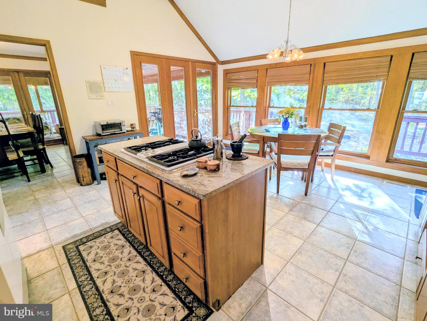 Queenstown, Maryland, 21658, United States, 4 Bedrooms Bedrooms, ,3 BathroomsBathrooms,Residential,Active,1973642