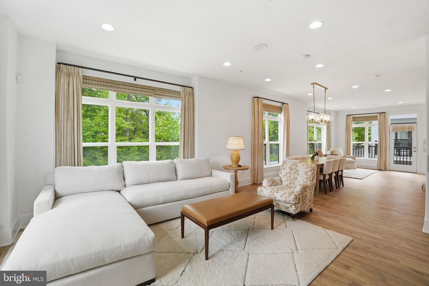 Potomac, Maryland, 20854, United States, 3 Bedrooms Bedrooms, ,5 BathroomsBathrooms,Residential,Active,2044555