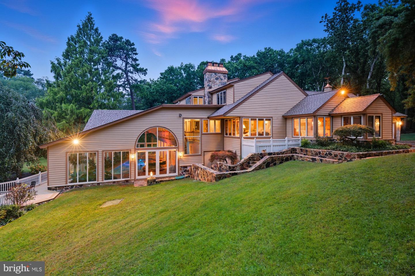 Hammonton, New Jersey, 08037, United States, 5 Bedrooms Bedrooms, ,6 BathroomsBathrooms,Residential,Active,1954441