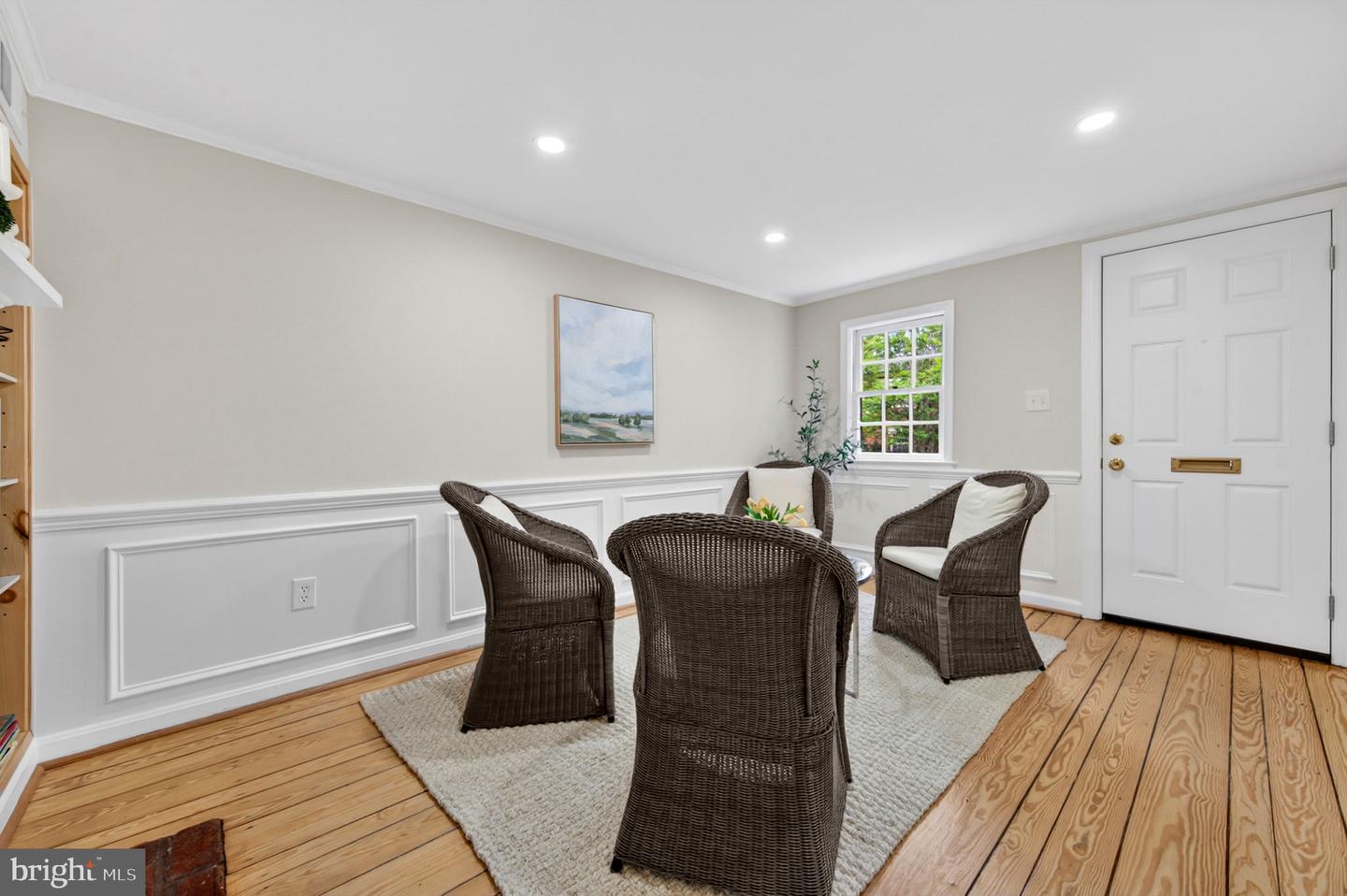Alexandria, Virginia, 22314, United States, 3 Bedrooms Bedrooms, ,3 BathroomsBathrooms,Residential,Active,2044570