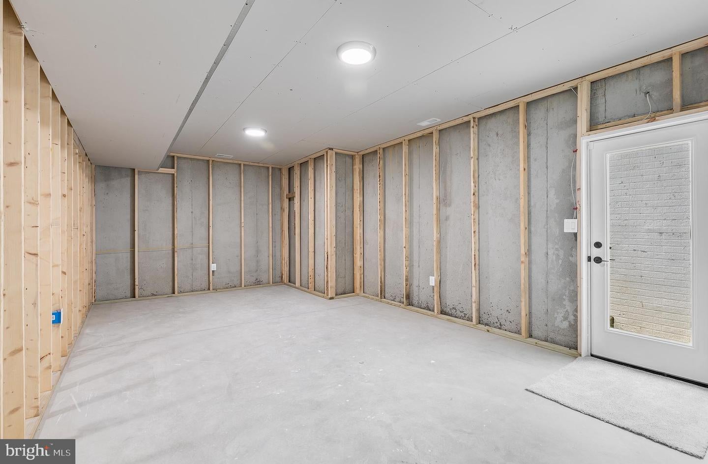 Alexandria, Virginia, 22306, United States, 6 Bedrooms Bedrooms, ,6 BathroomsBathrooms,Residential,Active,1899212