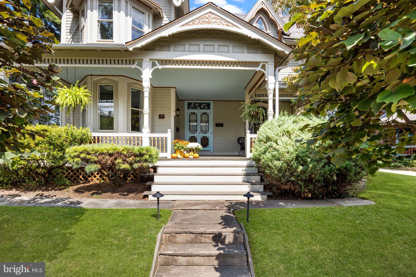 Newtown, Pennsylvania, 18940, United States, 5 Bedrooms Bedrooms, ,3 BathroomsBathrooms,Residential,Active,2011886