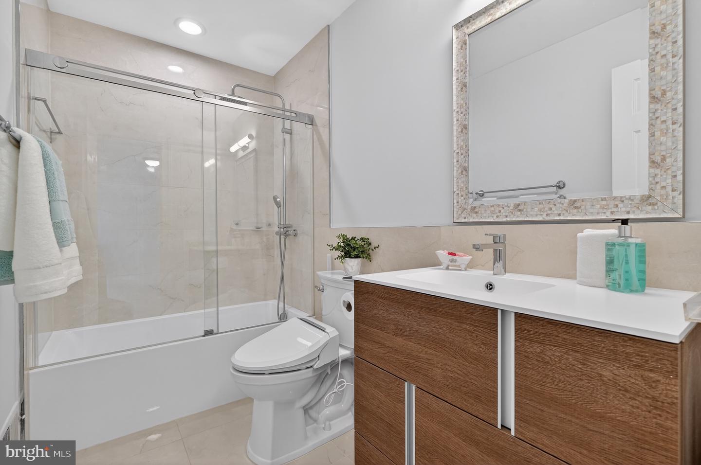 North Potomac, Maryland, 20878, United States, 4 Bedrooms Bedrooms, ,4 BathroomsBathrooms,Residential,Active,2044133
