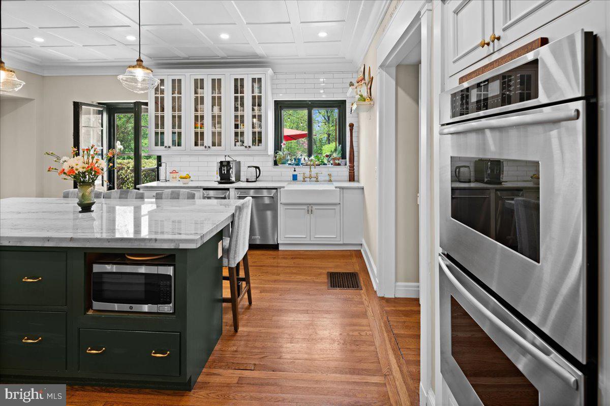 Princeton, New Jersey, 08540, United States, 6 Bedrooms Bedrooms, ,7 BathroomsBathrooms,Residential,Active,2011847