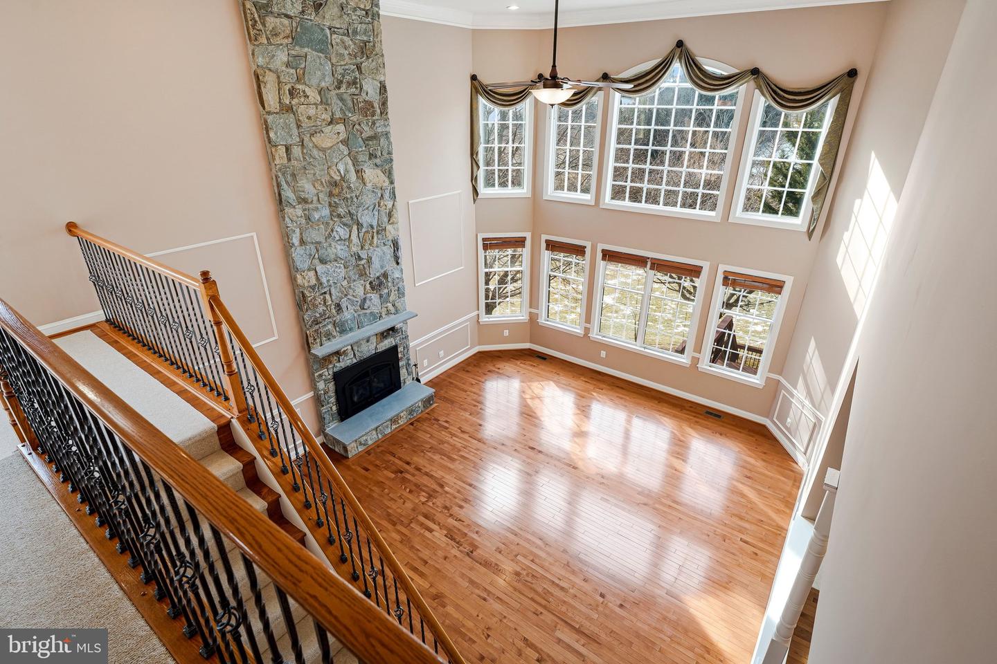 Leesburg, Virginia, 20175, United States, 5 Bedrooms Bedrooms, ,5 BathroomsBathrooms,Residential,Active,2021689