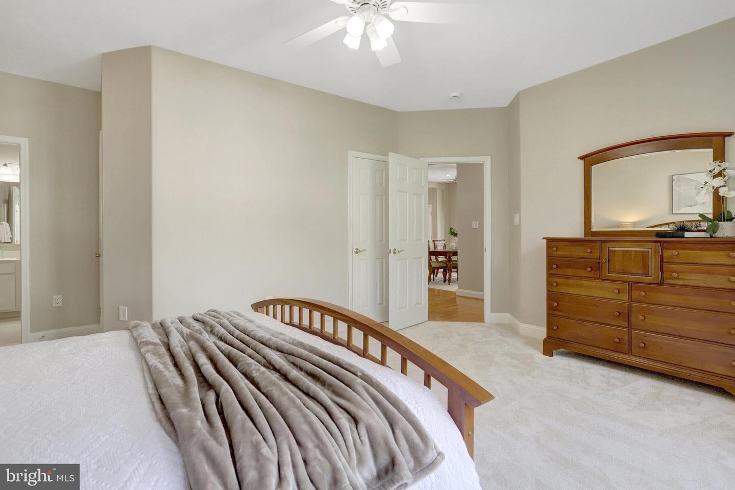 Springfield, Virginia, 22152, United States, 4 Bedrooms Bedrooms, ,4 BathroomsBathrooms,Residential,Active,1893217