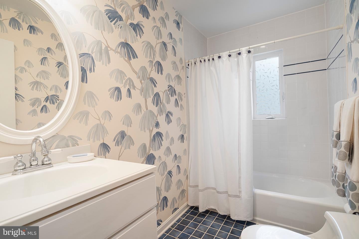 Arlington, Virginia, 22207, United States, 5 Bedrooms Bedrooms, ,4 BathroomsBathrooms,Residential,Active,1943764
