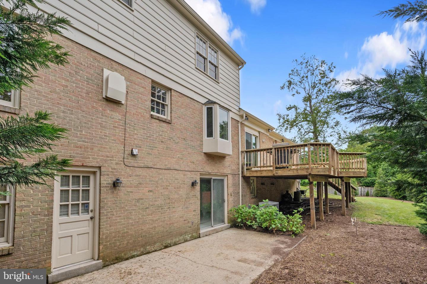 Arlington, Virginia, 22207, United States, 5 Bedrooms Bedrooms, ,4 BathroomsBathrooms,Residential,Active,1843845