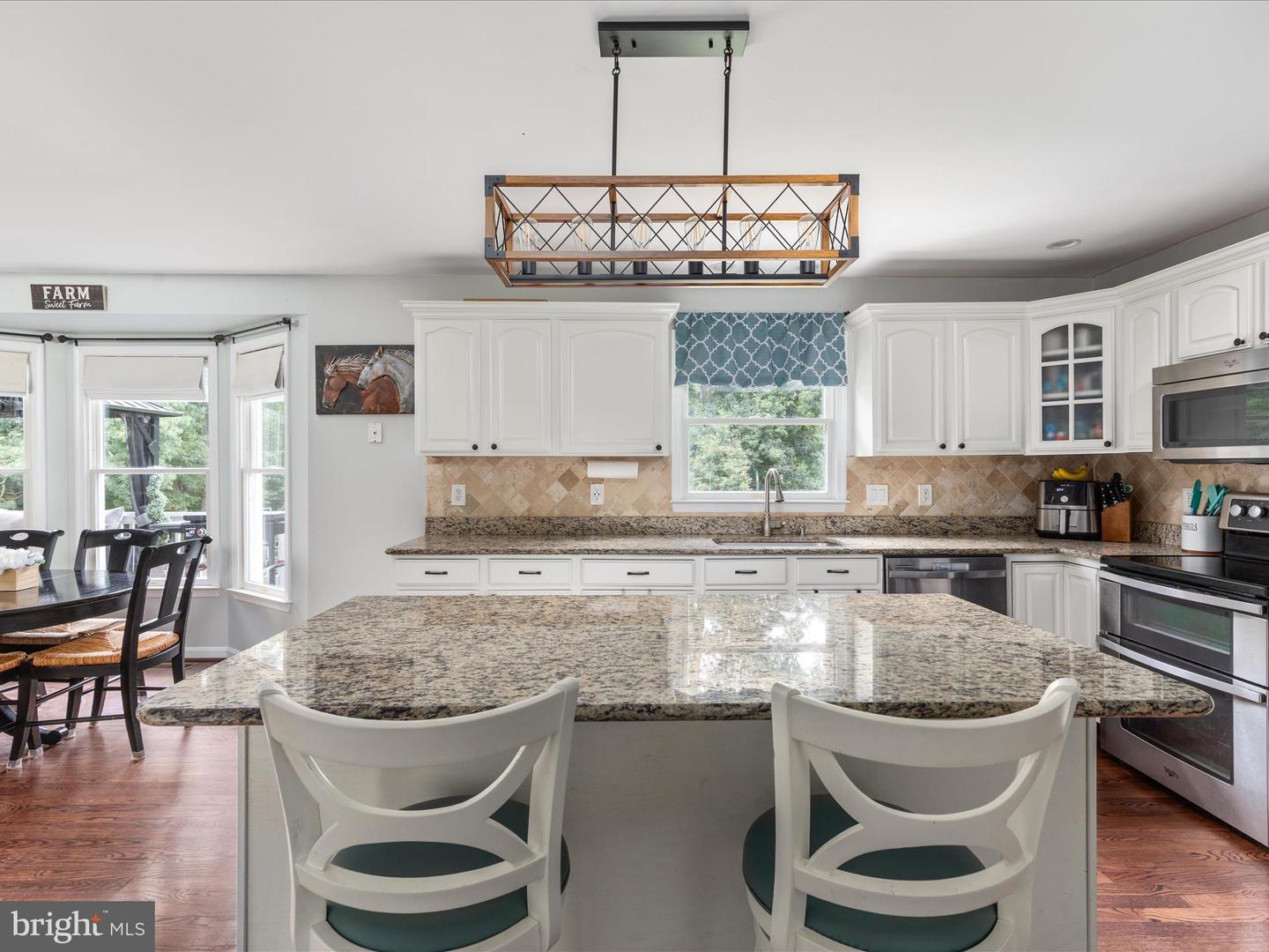 Amissville, Virginia, 20106, United States, 4 Bedrooms Bedrooms, ,4 BathroomsBathrooms,Residential,Active,1929462