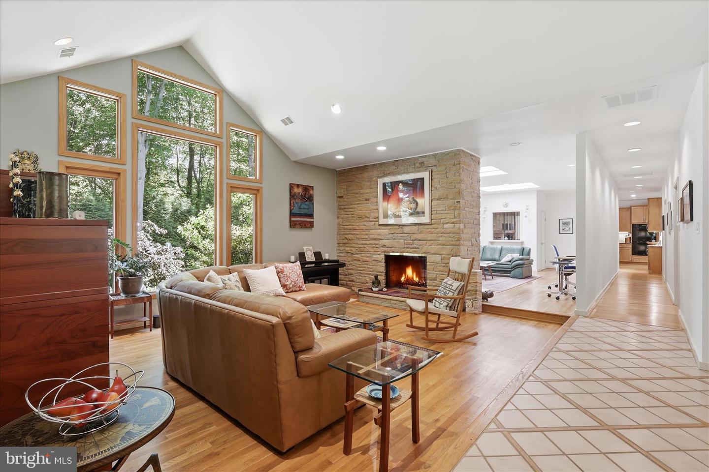 Great Falls, Virginia, 22066, United States, 4 Bedrooms Bedrooms, ,4 BathroomsBathrooms,Residential,Pending,2045715