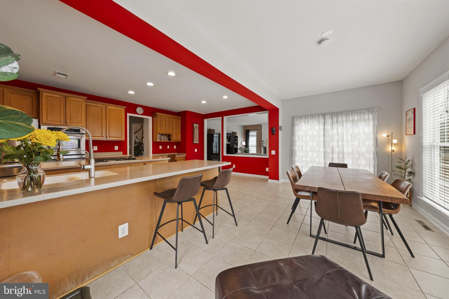 Chantilly, Virginia, 20152, United States, 5 Bedrooms Bedrooms, ,5 BathroomsBathrooms,Residential,Active,2028525