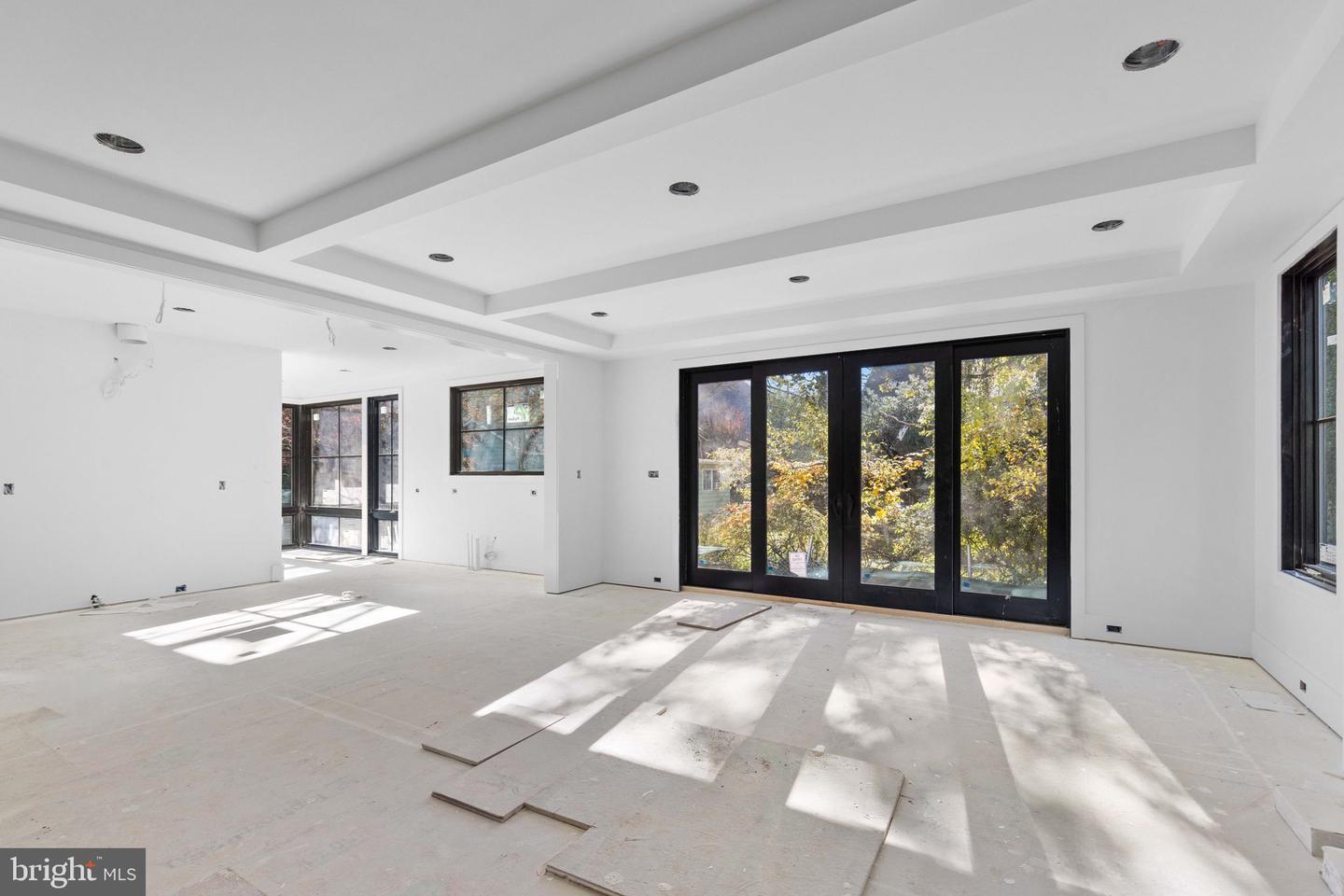 Arlington, Virginia, 22205, United States, 5 Bedrooms Bedrooms, ,6 BathroomsBathrooms,Residential,Active,1719221