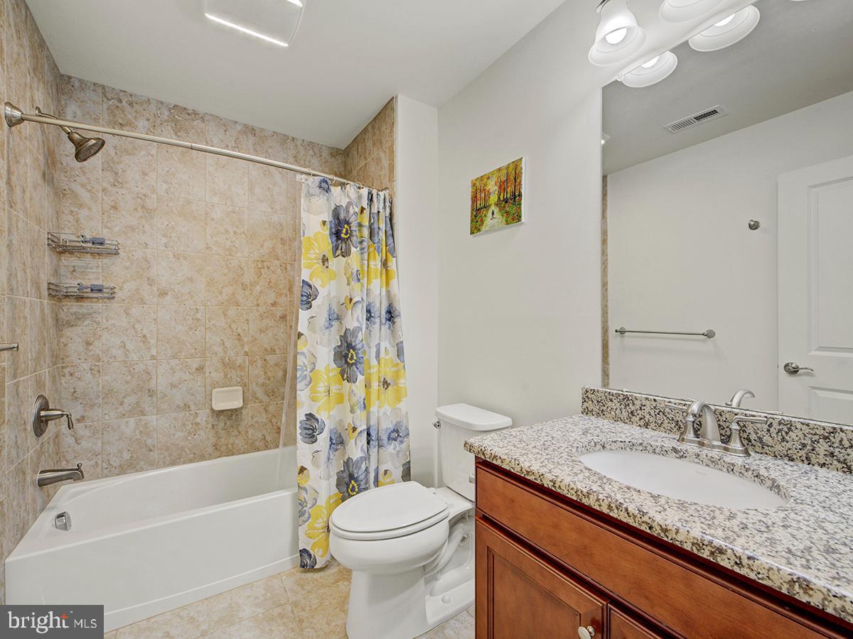 Monmouth Junction, New Jersey, 08852, United States, 5 Bedrooms Bedrooms, ,6 BathroomsBathrooms,Residential,Active,1820314