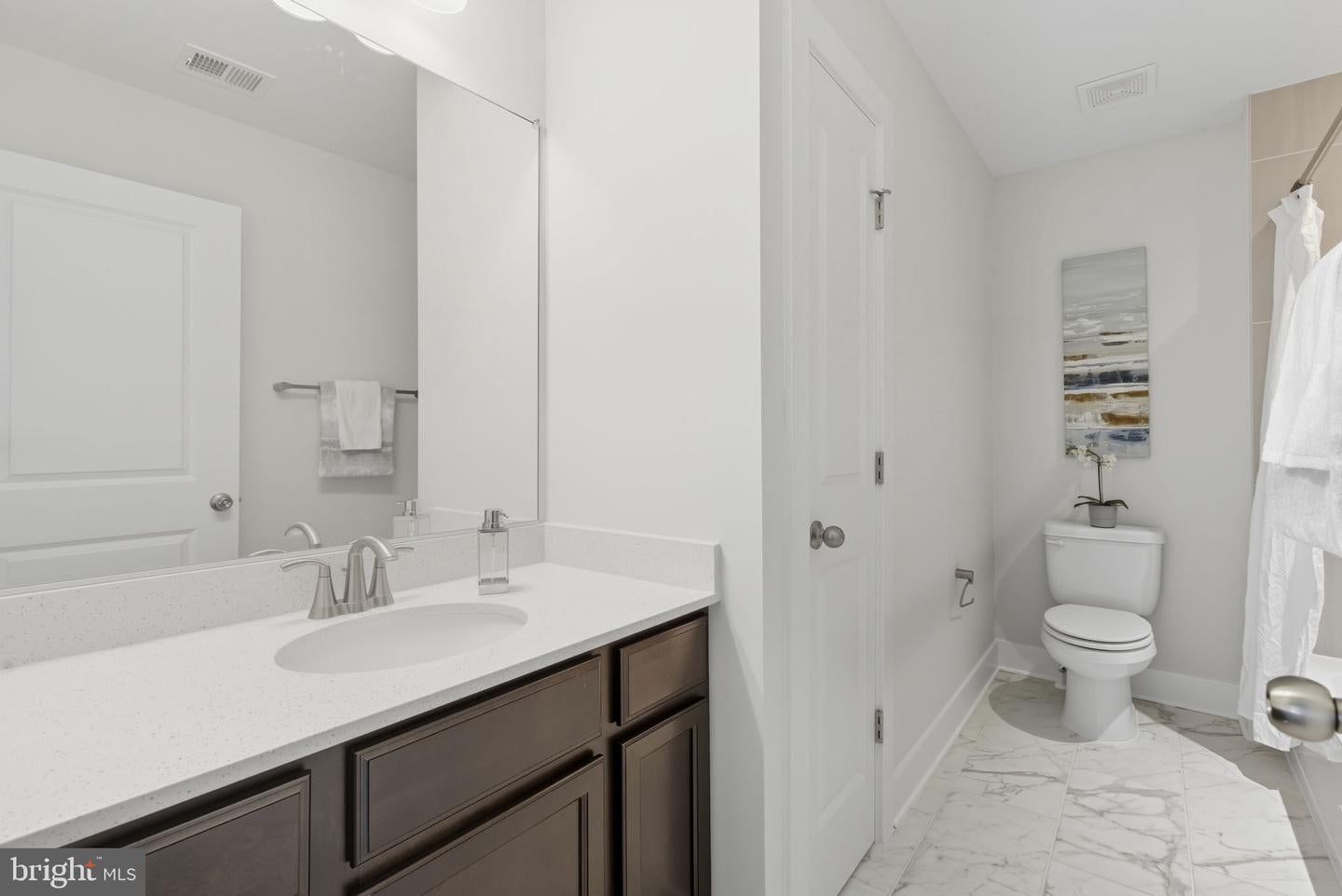 Washington Grove, Maryland, 20880, United States, 4 Bedrooms Bedrooms, ,4 BathroomsBathrooms,Residential,Active,1967308