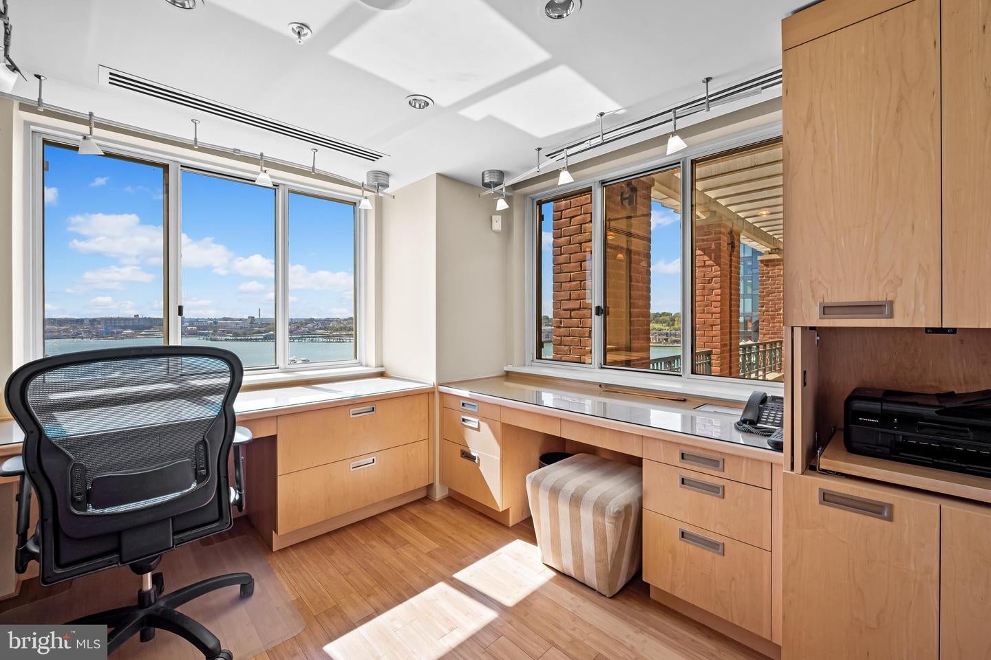 Baltimore, Maryland, 21202, United States, 3 Bedrooms Bedrooms, ,4 BathroomsBathrooms,Residential,Active,1963429