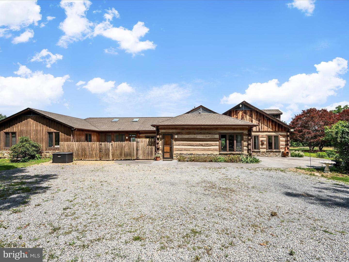 Berryville, Virginia, 22611, United States, 4 Bedrooms Bedrooms, ,3 BathroomsBathrooms,Residential,Active,1884871