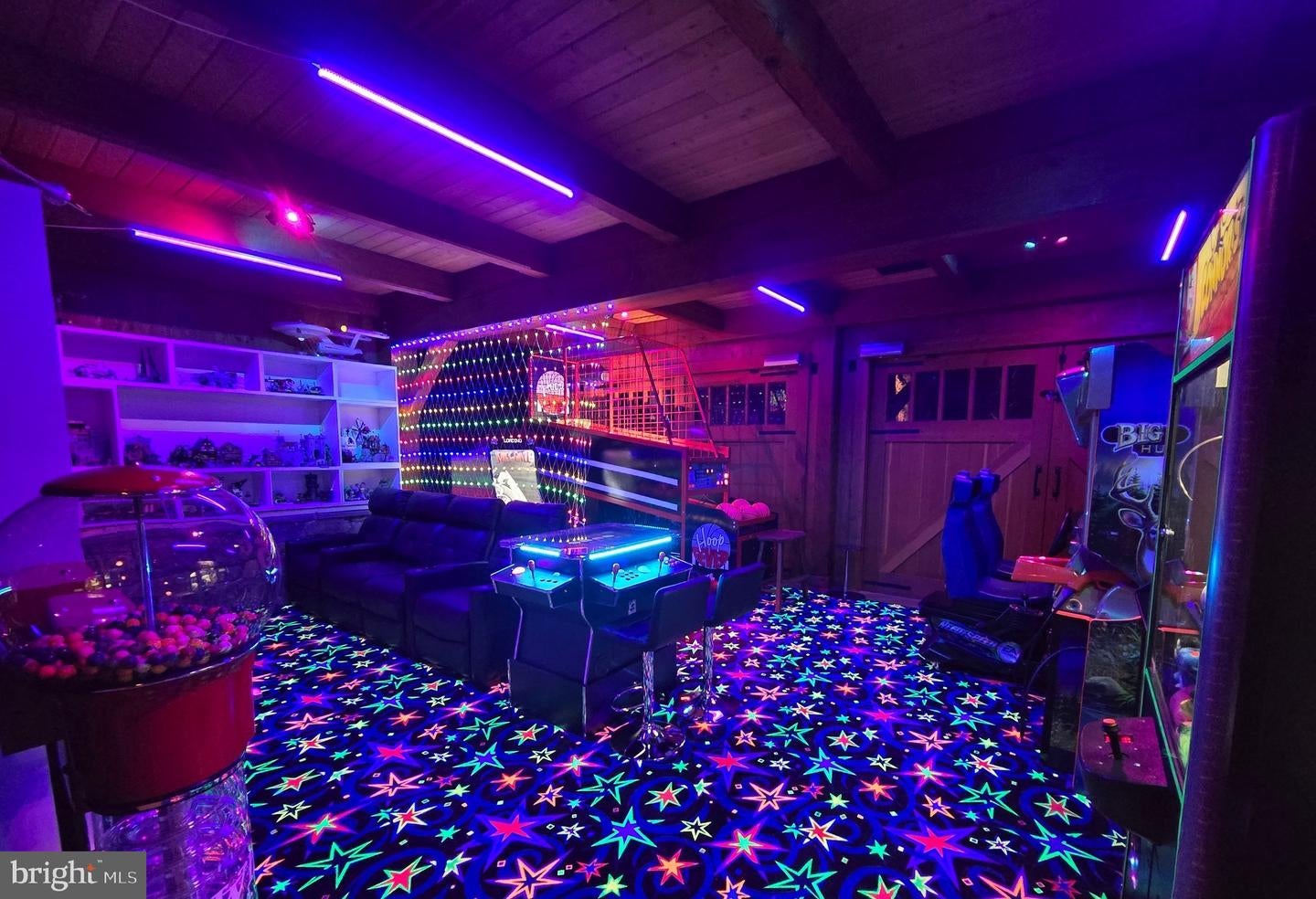 Waterford, Virginia, 20197, United States, 4 Bedrooms Bedrooms, ,5 BathroomsBathrooms,Residential,Active,1771409