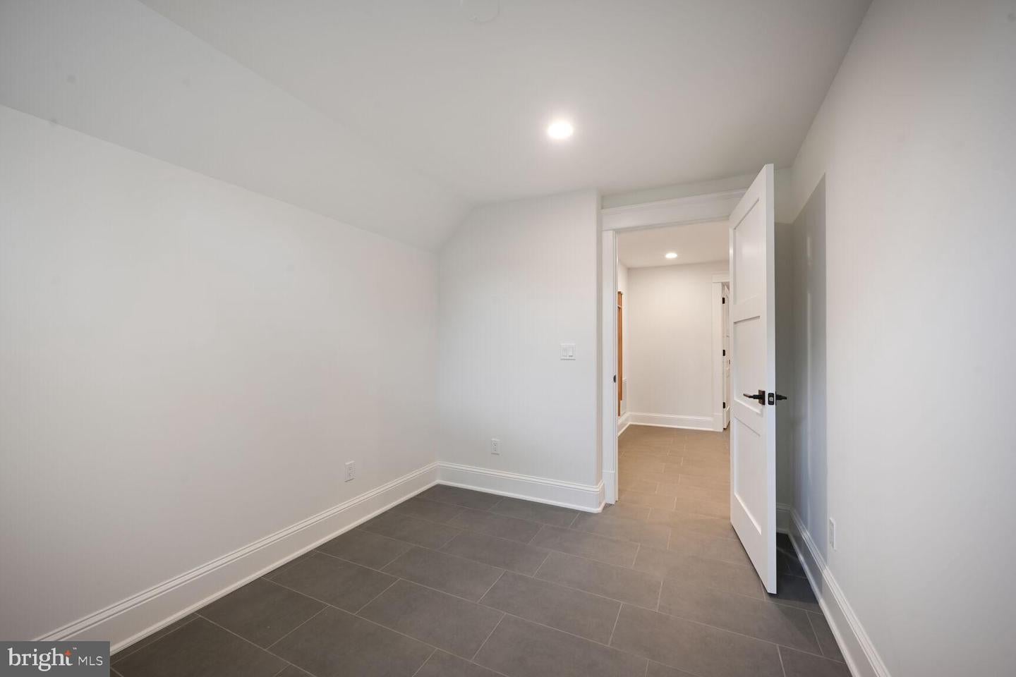 Alexandria, Virginia, 22301, United States, 6 Bedrooms Bedrooms, ,6 BathroomsBathrooms,Residential,Active,1825083