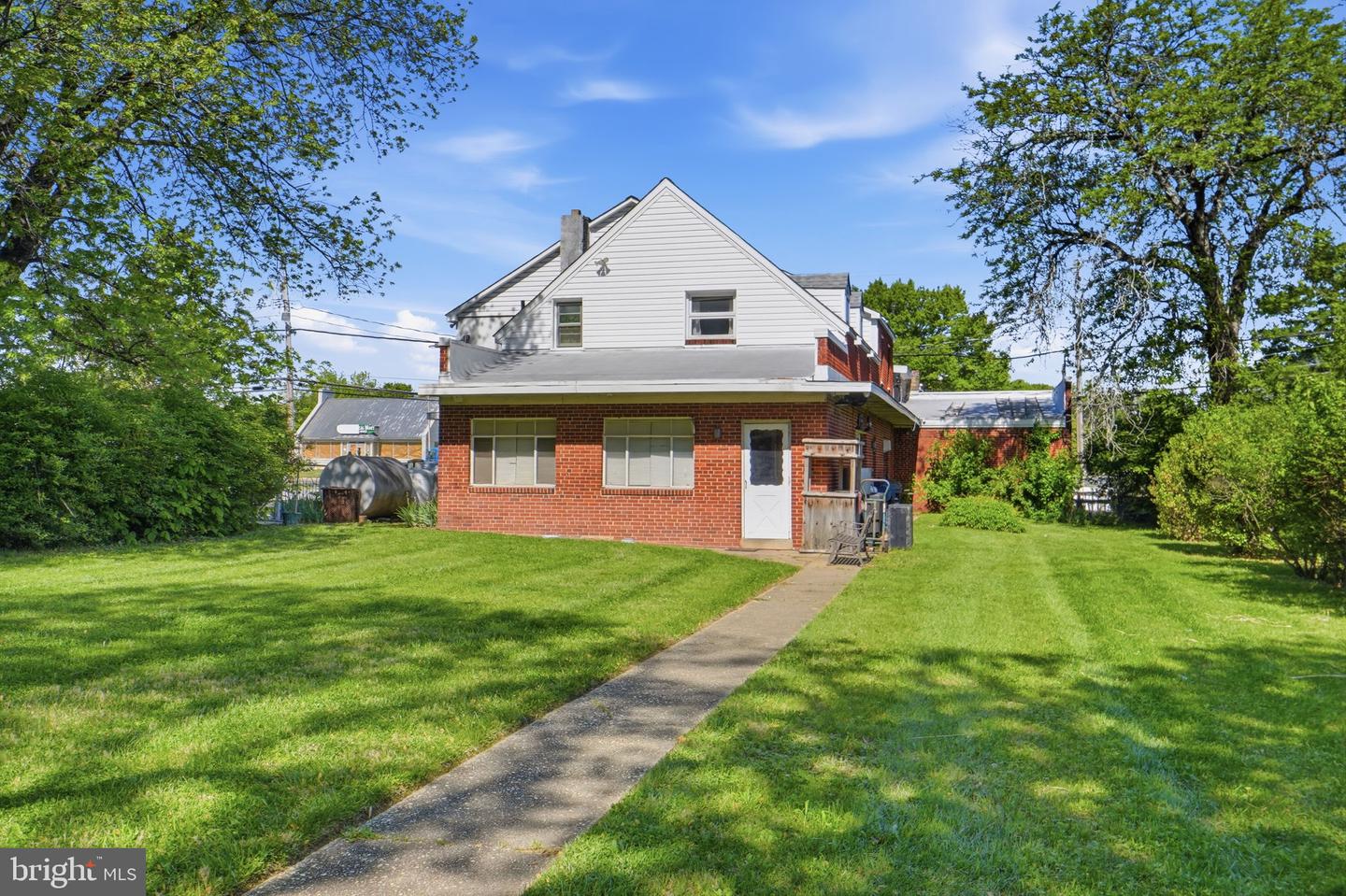 Laurel, Maryland, 20707, United States, 5 Bedrooms Bedrooms, ,6 BathroomsBathrooms,Residential,Active,2052098