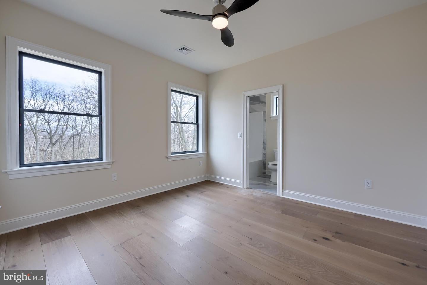 Lancaster, Pennsylvania, 17601, United States, 4 Bedrooms Bedrooms, ,5 BathroomsBathrooms,Residential,Active,1755222