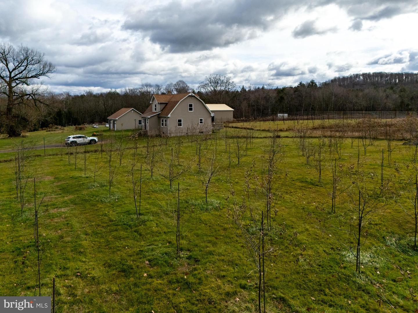 Waymart, Pennsylvania, 18472, United States, 4 Bedrooms Bedrooms, ,2 BathroomsBathrooms,Residential,Active,2007156