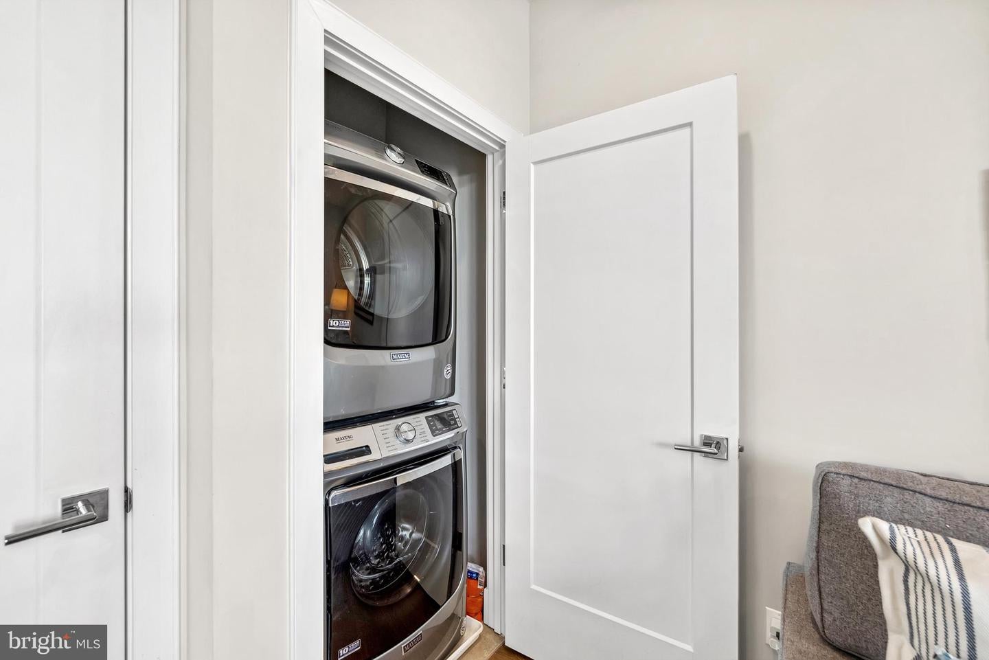 Alexandria, Virginia, 22314, United States, 3 Bedrooms Bedrooms, ,4 BathroomsBathrooms,Residential,Active,1933713