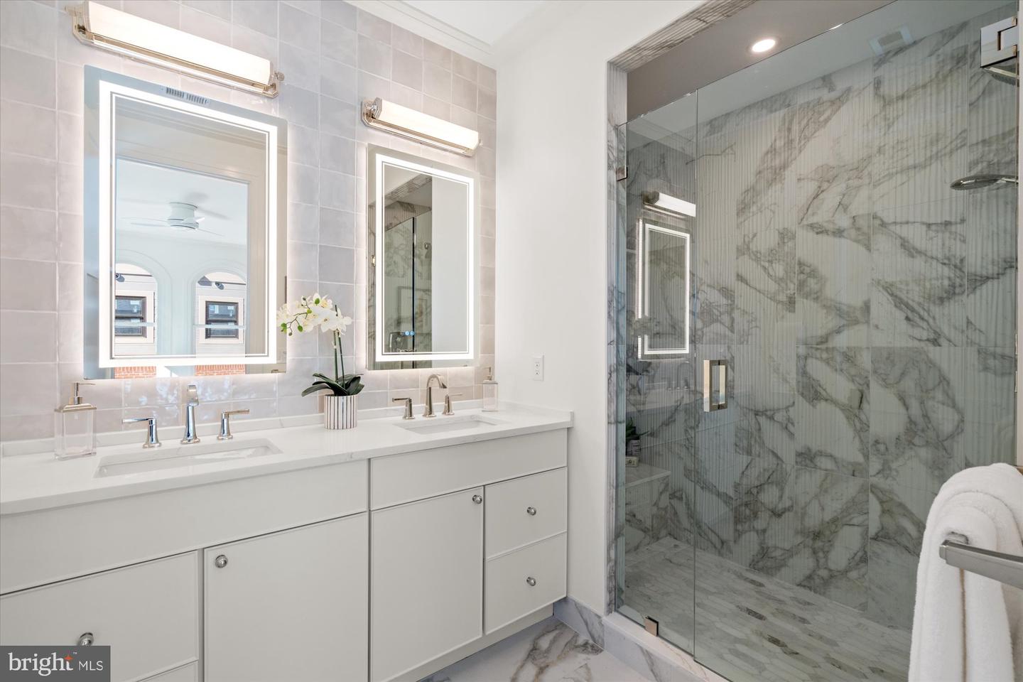 Alexandria, Virginia, 22314, United States, 4 Bedrooms Bedrooms, ,5 BathroomsBathrooms,Residential,Active,1993677