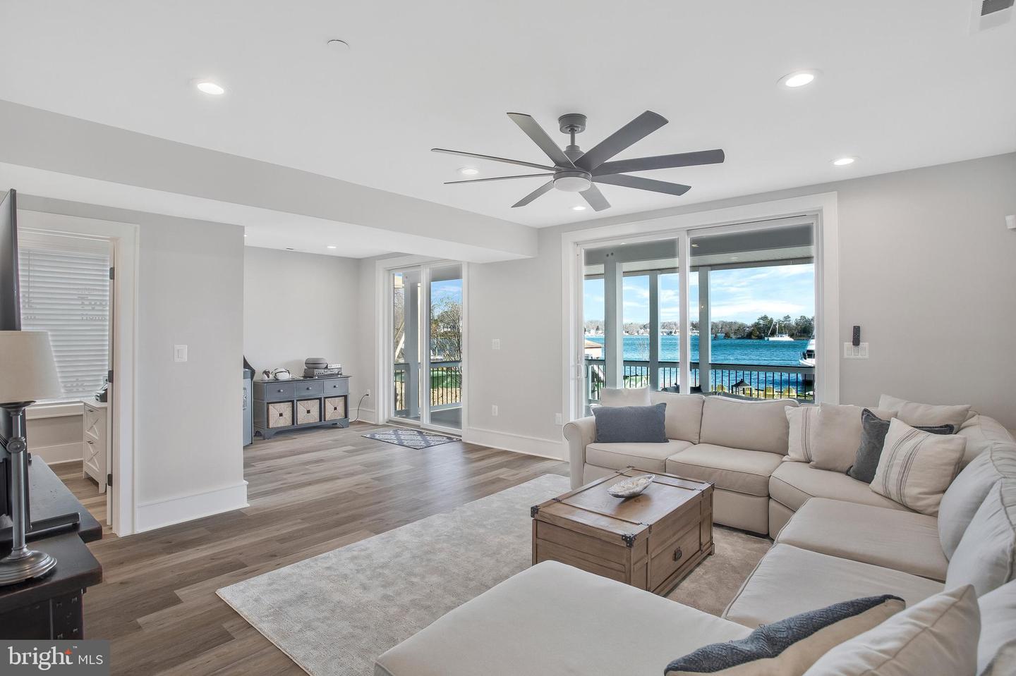 Edgewater, Maryland, 21037, United States, 4 Bedrooms Bedrooms, ,4 BathroomsBathrooms,Residential,Active,1988474