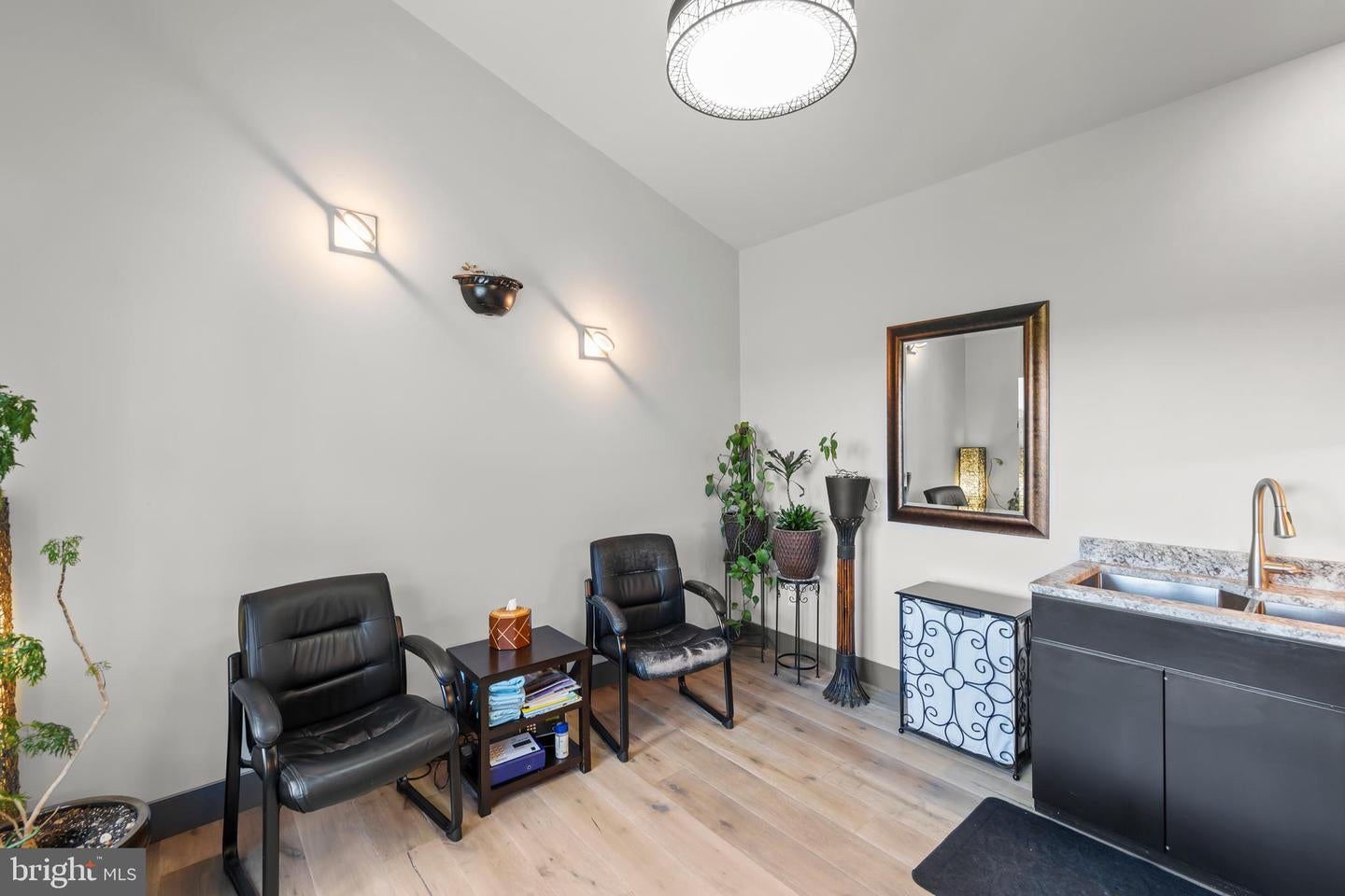 Berryville, Virginia, 22611, United States, 4 Bedrooms Bedrooms, ,4 BathroomsBathrooms,Residential,Active,1945547