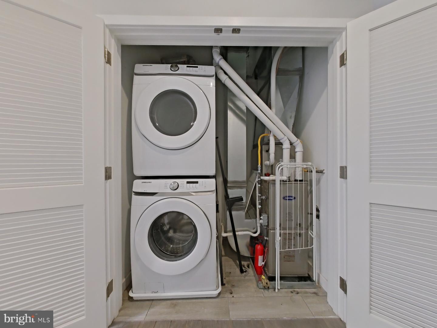 Philadelphia, Pennsylvania, 19130, United States, ,Residential,Active,1952052