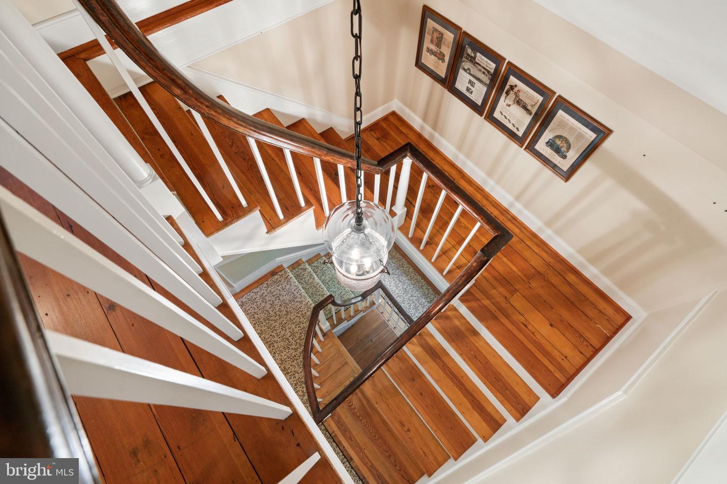 Leesburg, Virginia, 20175, United States, 4 Bedrooms Bedrooms, ,5 BathroomsBathrooms,Residential,Active,2011862