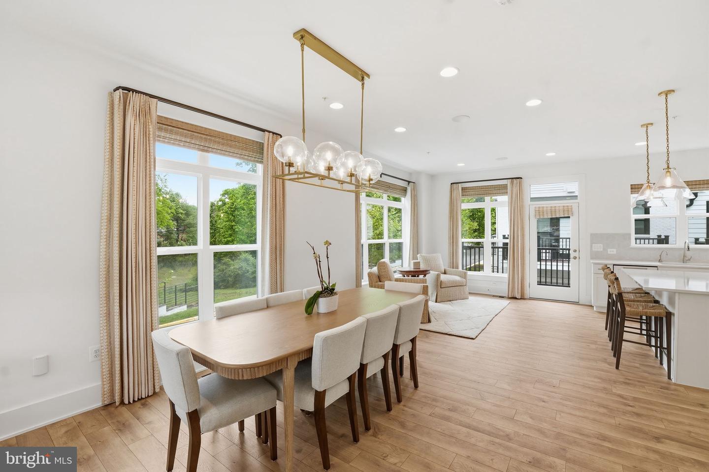 Potomac, Maryland, 20854, United States, 3 Bedrooms Bedrooms, ,5 BathroomsBathrooms,Residential,Active,2044555