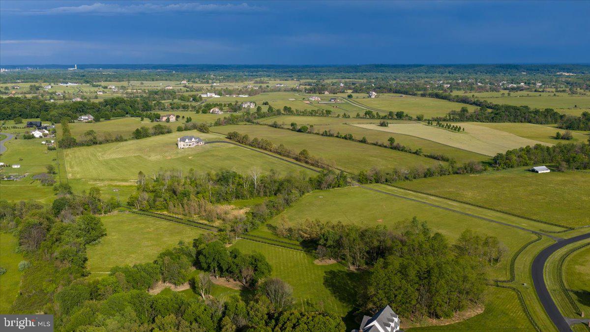 Leesburg, Virginia, 20176, United States, 4 Bedrooms Bedrooms, ,7 BathroomsBathrooms,Residential,Active,2045788
