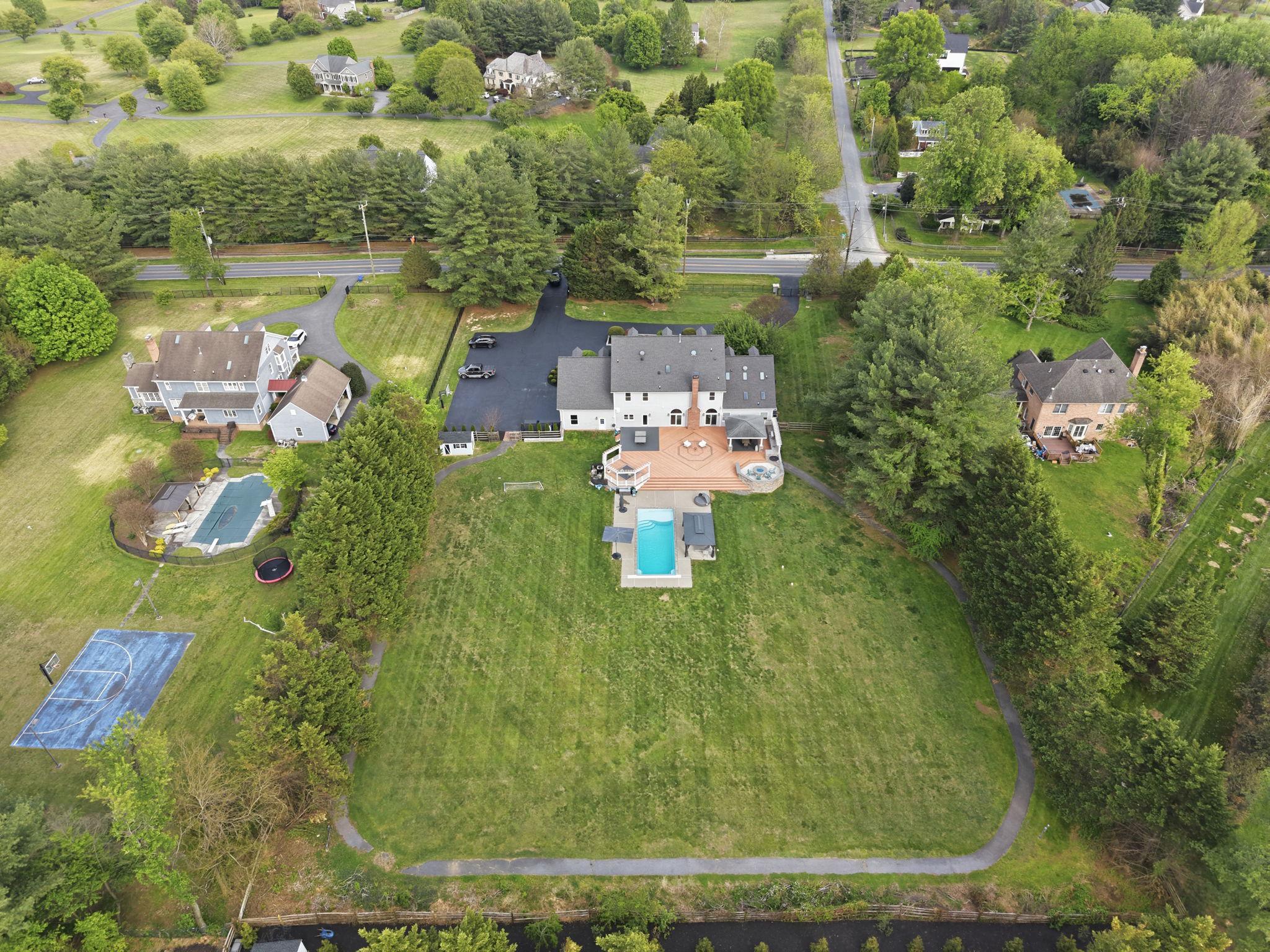 North Potomac, Maryland, 20878, United States, 7 Bedrooms Bedrooms, ,8 BathroomsBathrooms,Residential,Active,2044145