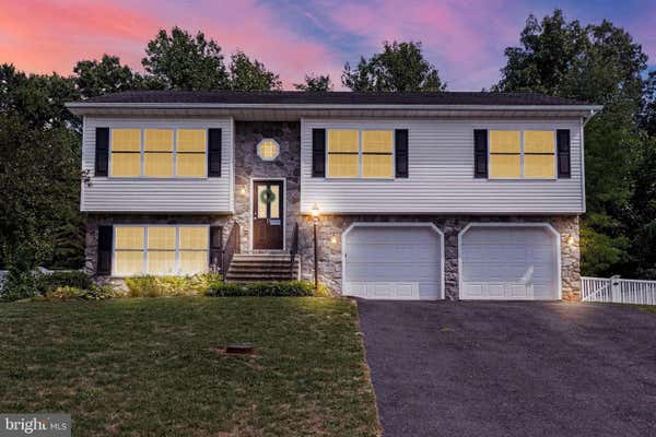 15 HOLLY LN, ETTERS, PA 17319 - Image 1