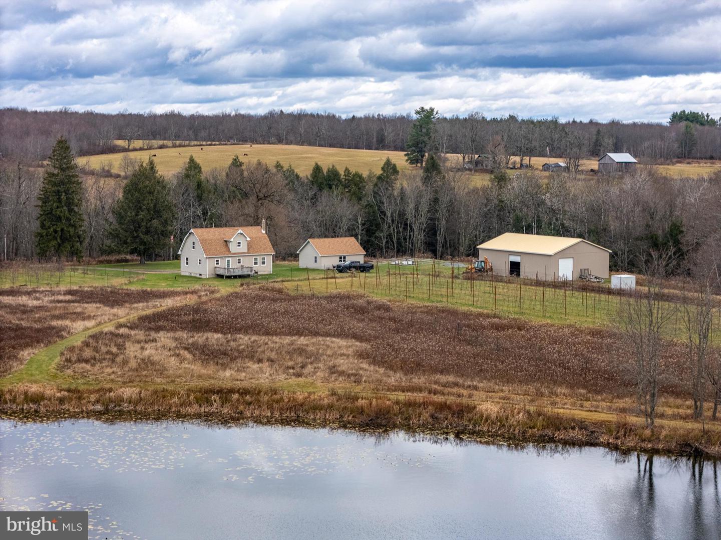 Waymart, Pennsylvania, 18472, United States, 4 Bedrooms Bedrooms, ,2 BathroomsBathrooms,Residential,Active,2007156