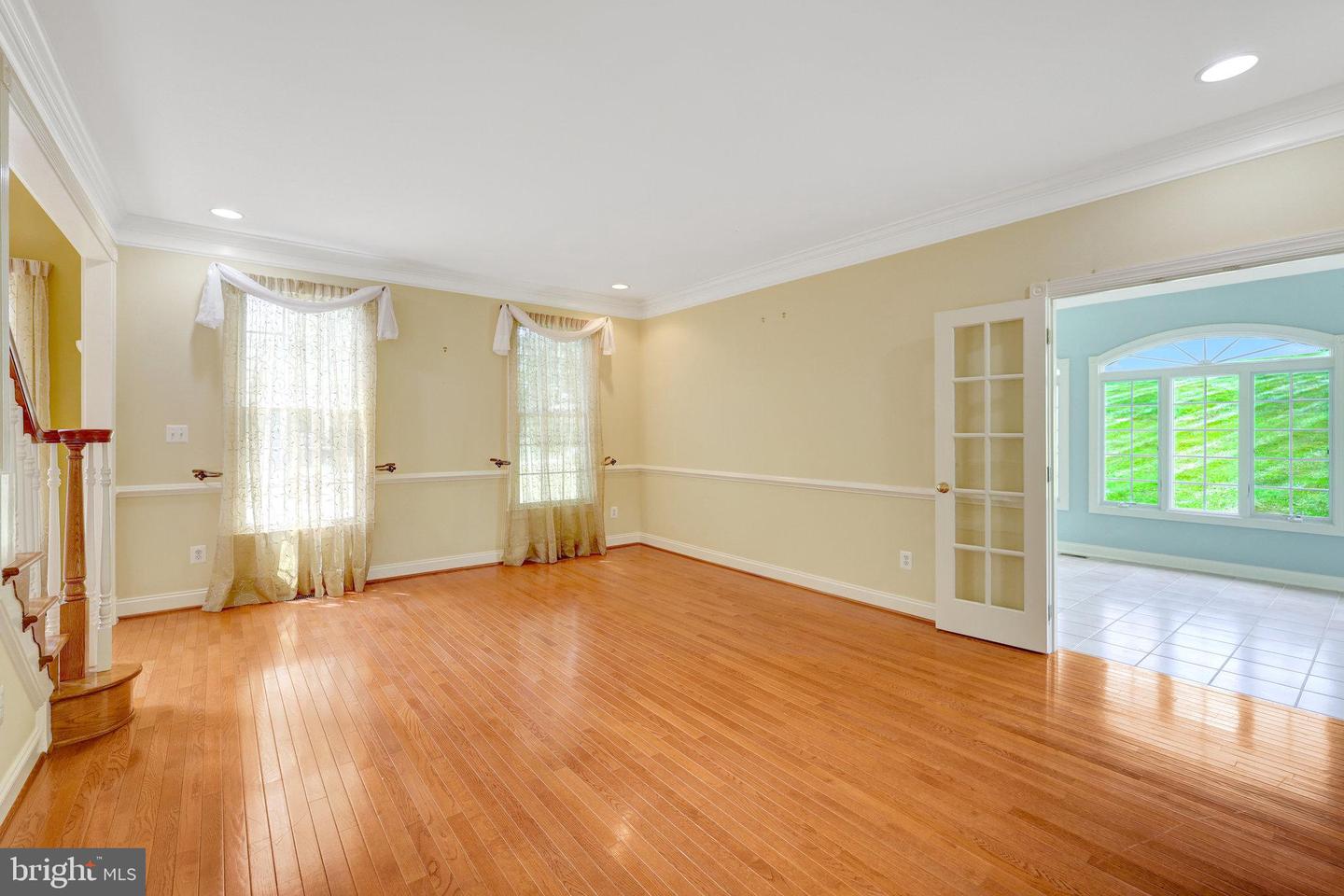 Leesburg, Virginia, 20175, United States, 4 Bedrooms Bedrooms, ,5 BathroomsBathrooms,Residential,Active,1894598