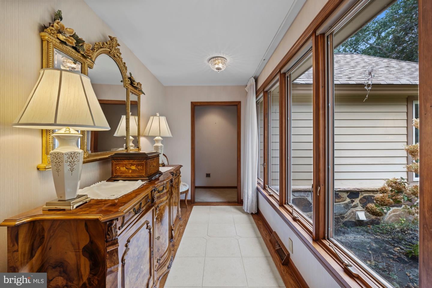 Hammonton, New Jersey, 08037, United States, 5 Bedrooms Bedrooms, ,6 BathroomsBathrooms,Residential,Active,1954441