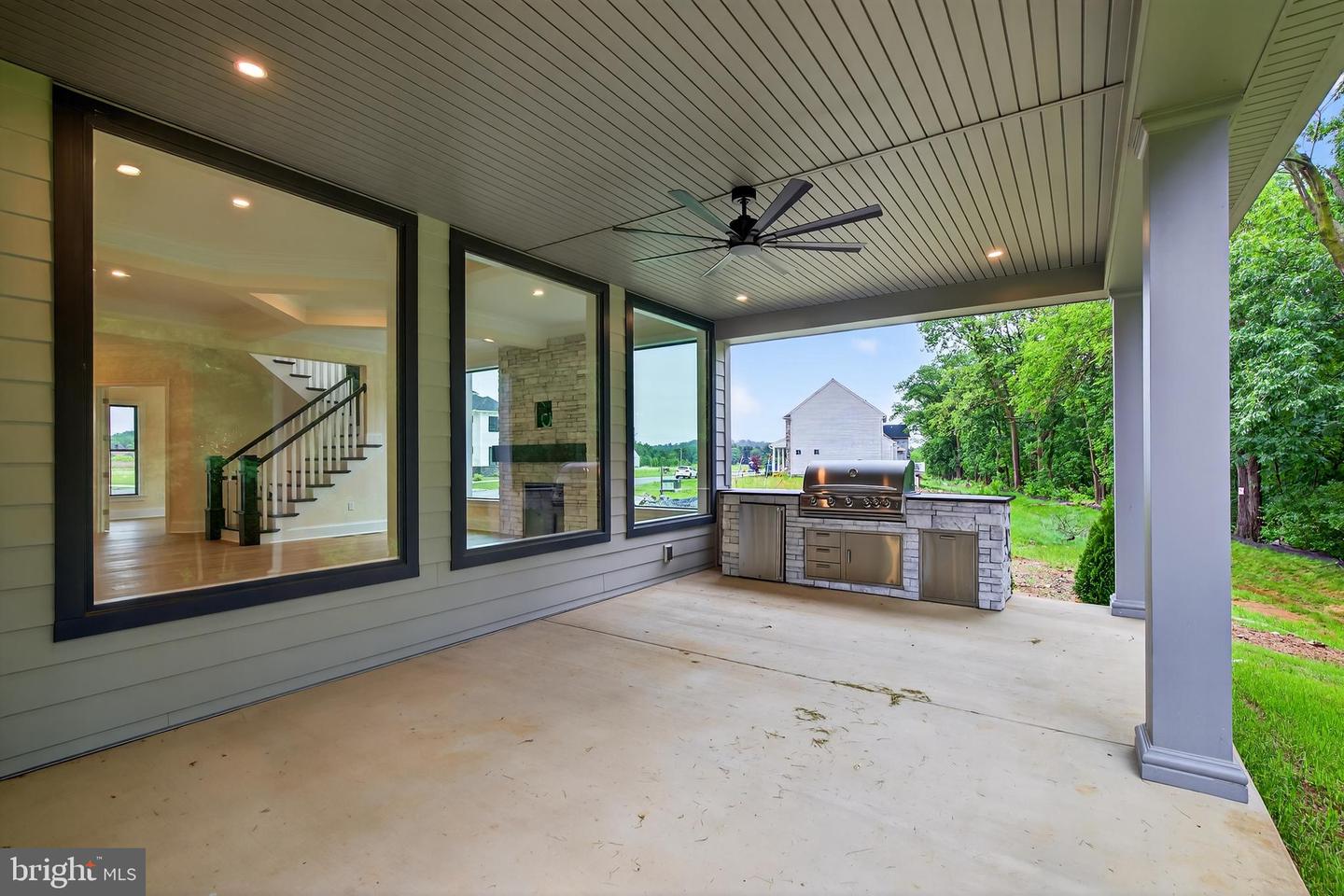 Lancaster, Pennsylvania, 17601, United States, 4 Bedrooms Bedrooms, ,5 BathroomsBathrooms,Residential,Active,1755222