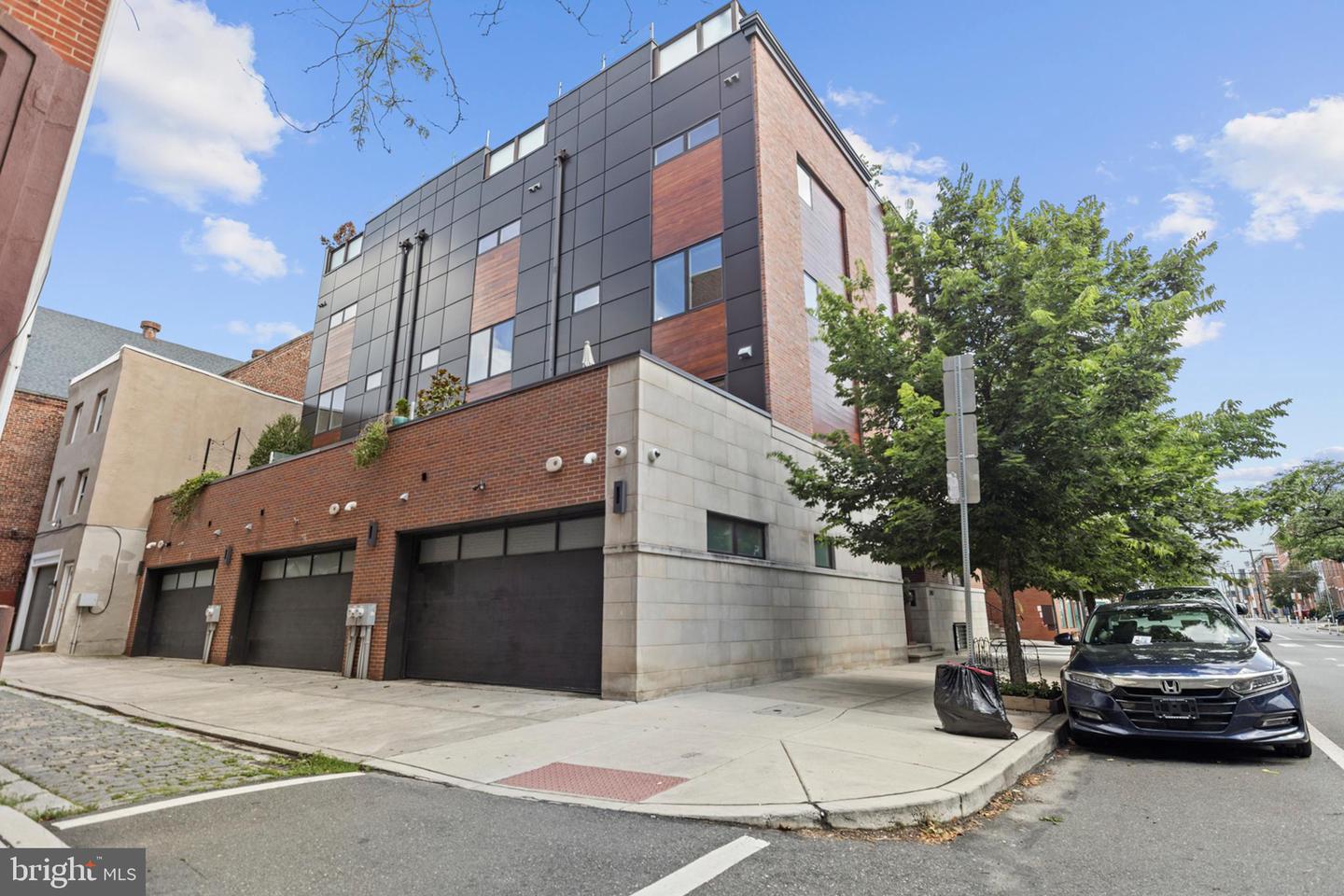 Philadelphia, Pennsylvania, 19146, United States, ,6 BathroomsBathrooms,Residential,Active,1862906
