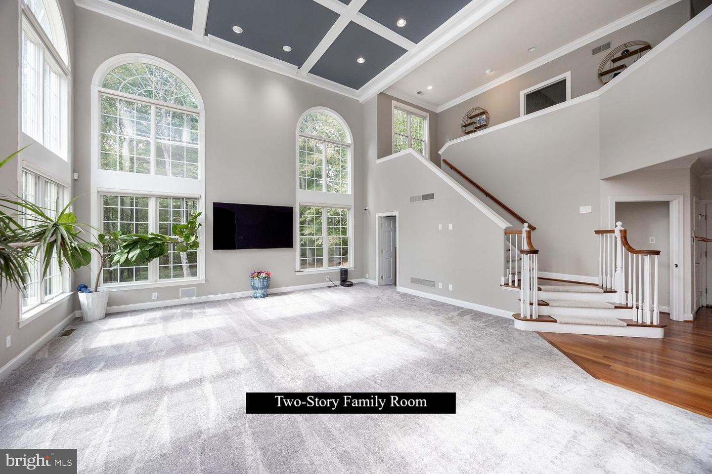 Landenberg, Pennsylvania, 19350, United States, 5 Bedrooms Bedrooms, ,6 BathroomsBathrooms,Residential,Active,1965819