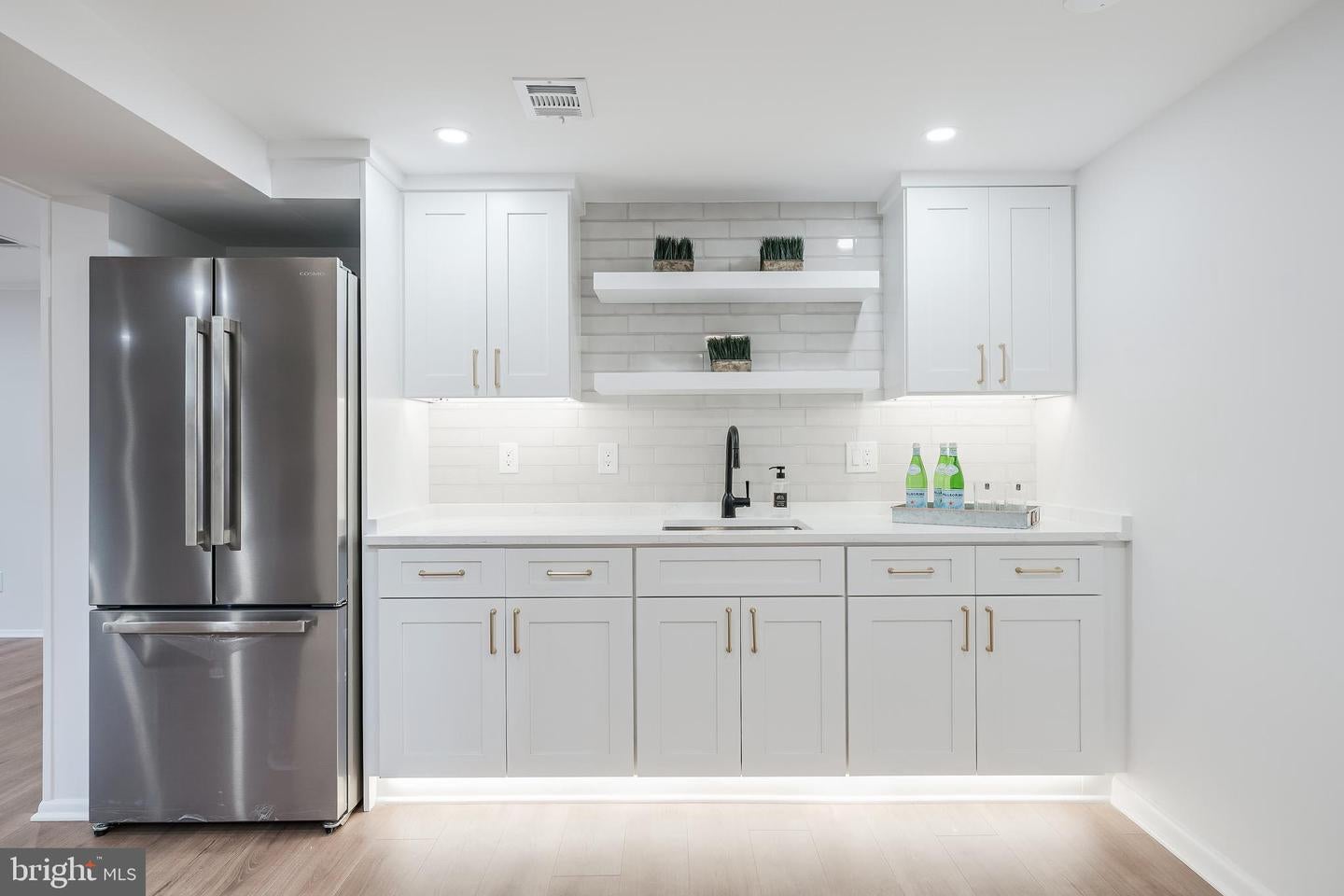 Arlington, Virginia, 22204, United States, 4 Bedrooms Bedrooms, ,3 BathroomsBathrooms,Residential,Active,2045018