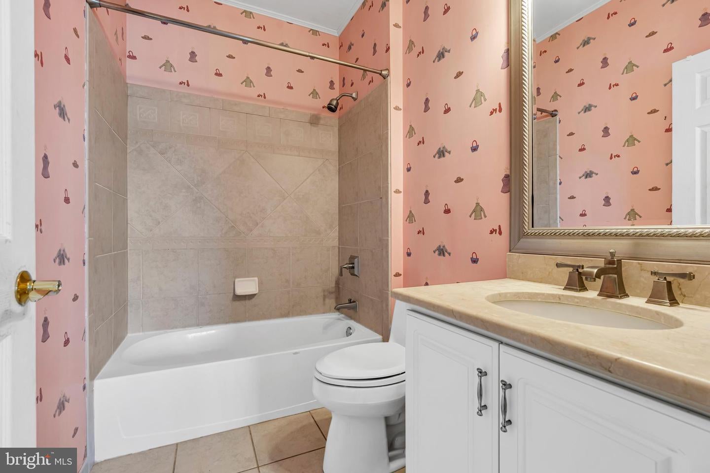 Farmingdale, New Jersey, 07727, United States, ,6 BathroomsBathrooms,Residential,Active,1868131