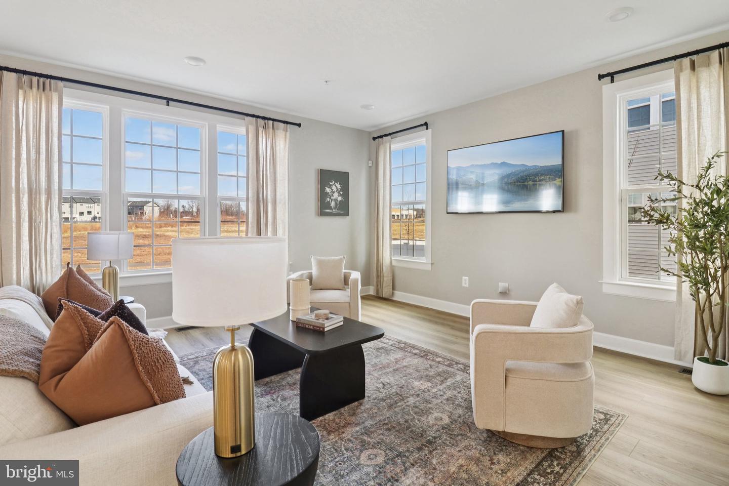 Bowie, Maryland, 20716, United States, 5 Bedrooms Bedrooms, ,5 BathroomsBathrooms,Residential,Active,2006775