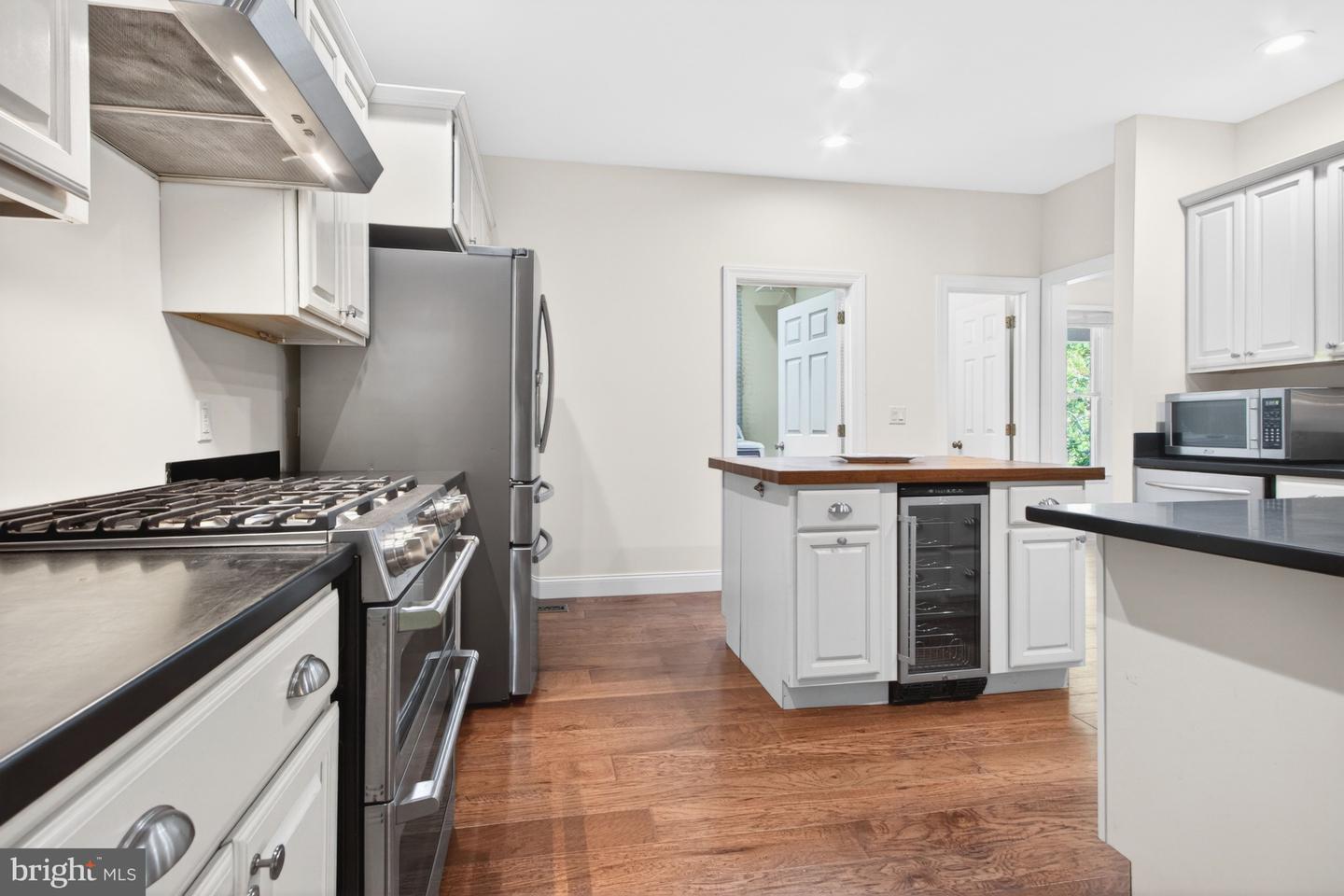 Rehoboth Beach, Delaware, 19971, United States, 4 Bedrooms Bedrooms, ,4 BathroomsBathrooms,Residential,Active,2035684