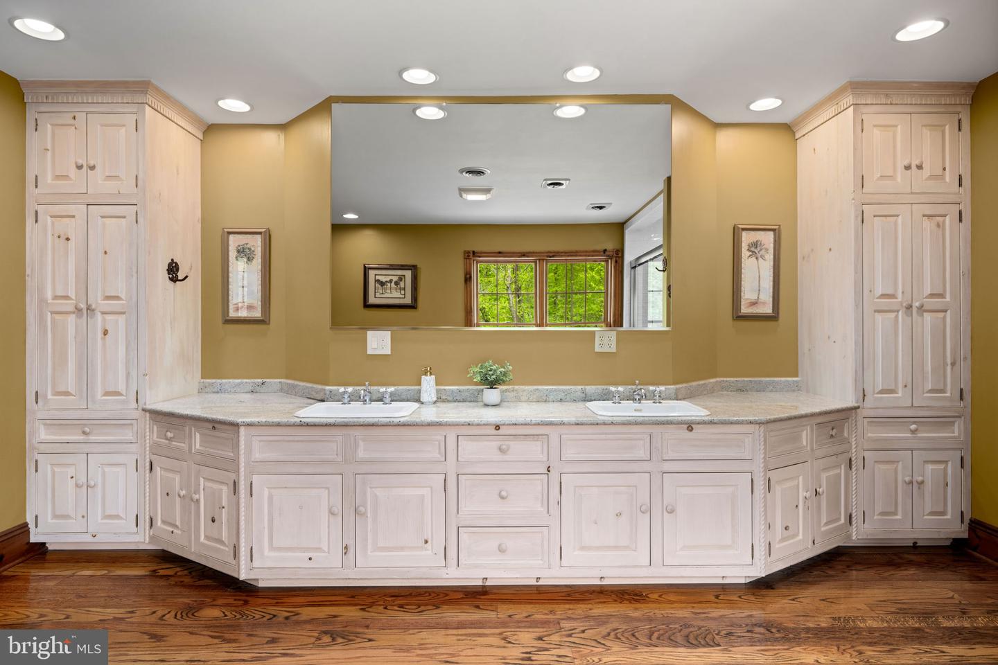 Bloomsburg, Pennsylvania, 17815, United States, 4 Bedrooms Bedrooms, ,4 BathroomsBathrooms,Residential,Active,2045762