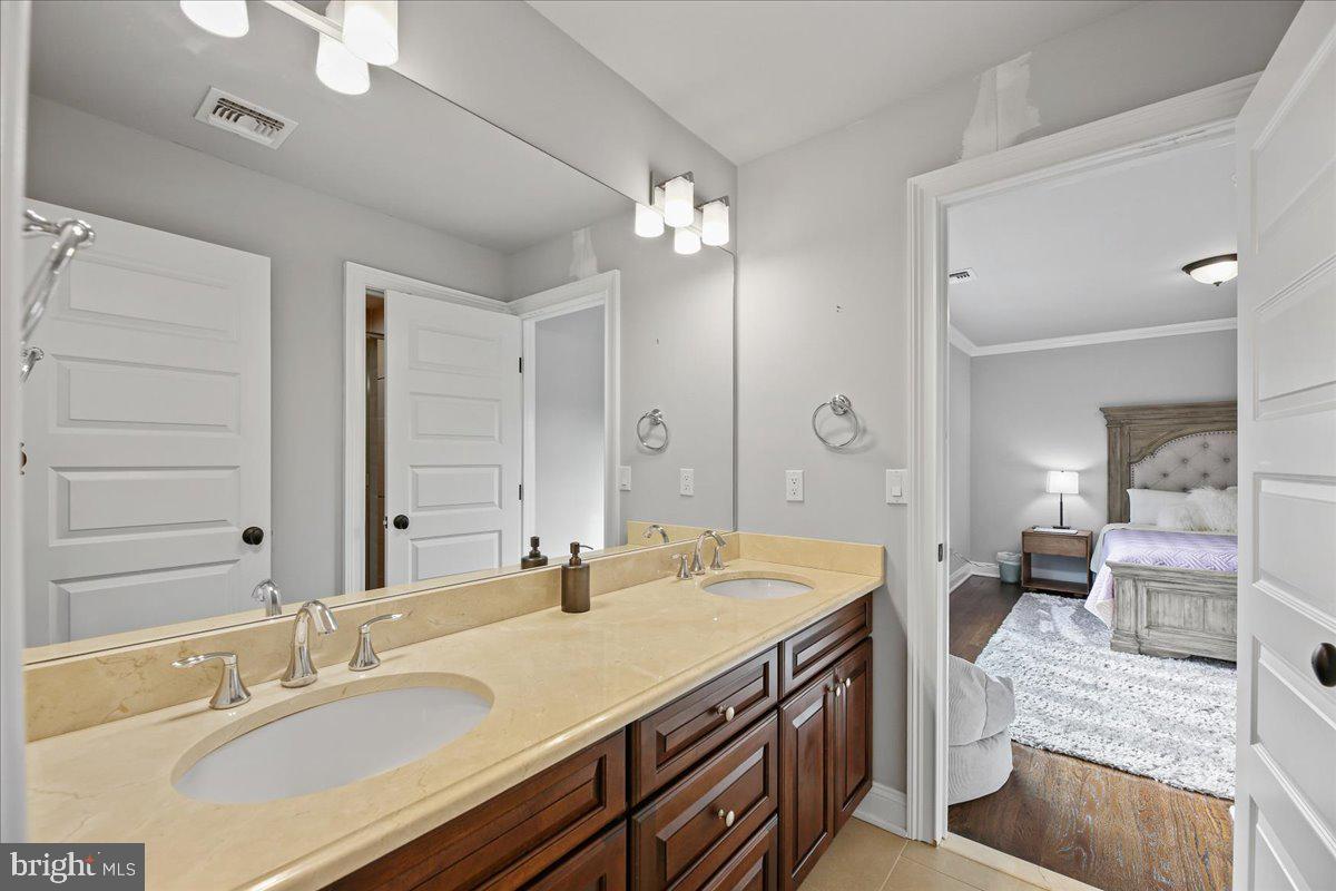 Princeton, New Jersey, 08540, United States, 6 Bedrooms Bedrooms, ,5 BathroomsBathrooms,Residential,Active,2001064