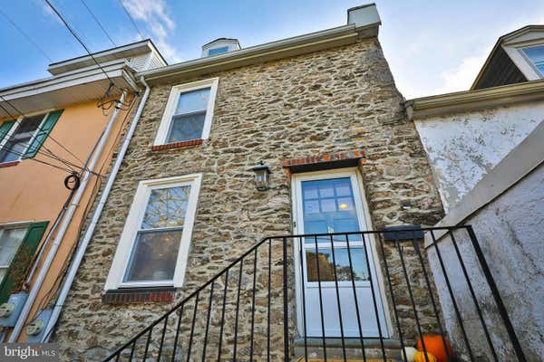 111 PENSDALE ST, PHILADELPHIA, PA 19127 - Image 1