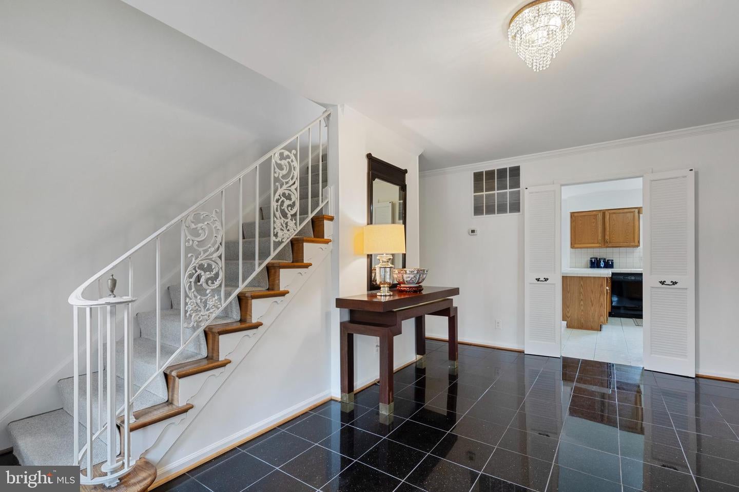 Arlington, Virginia, 22207, United States, 5 Bedrooms Bedrooms, ,4 BathroomsBathrooms,Residential,Active,1843845